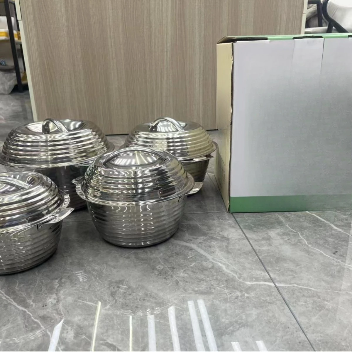 Pot isolasi serba baja Pot busa berlapis ganda berulir Pot isolasi dingin dan segar yang diperdalam