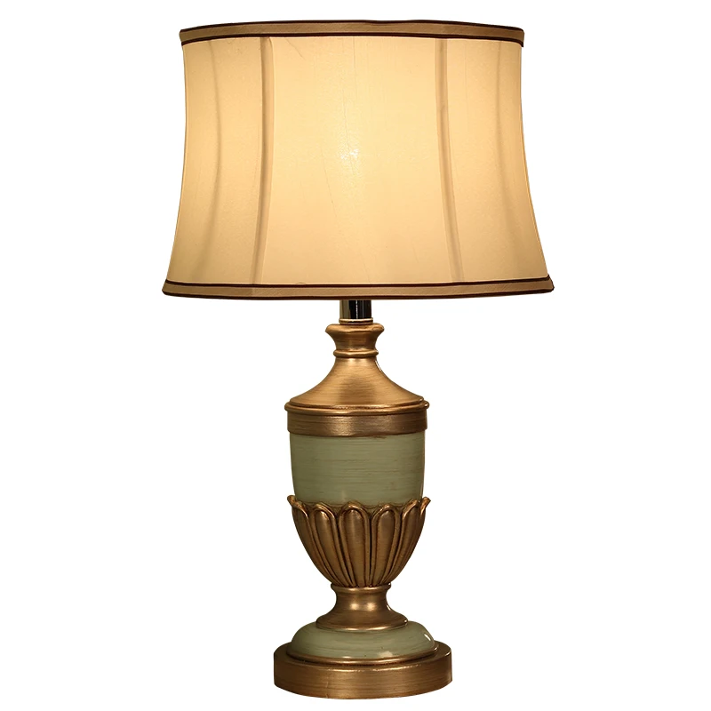 Creative and Warm Home in The Living Room and Study, European Dimmable Decorative Desk Lamp American Retro Bedroom Bedside Lamp
