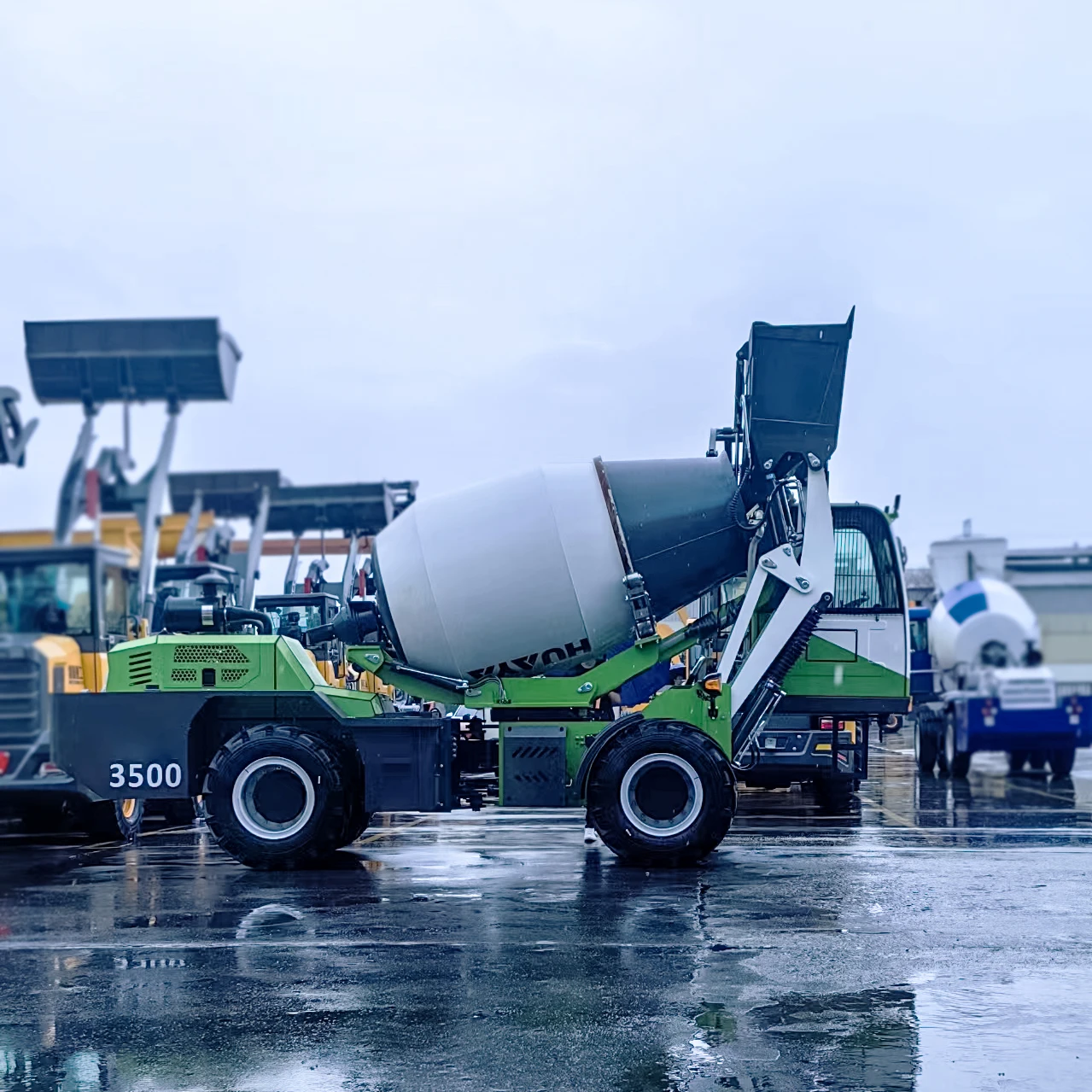 Factory Best Self Loading Concrete Mixer Truck Ready Mix Cement for Building Material Shops Hormigonera