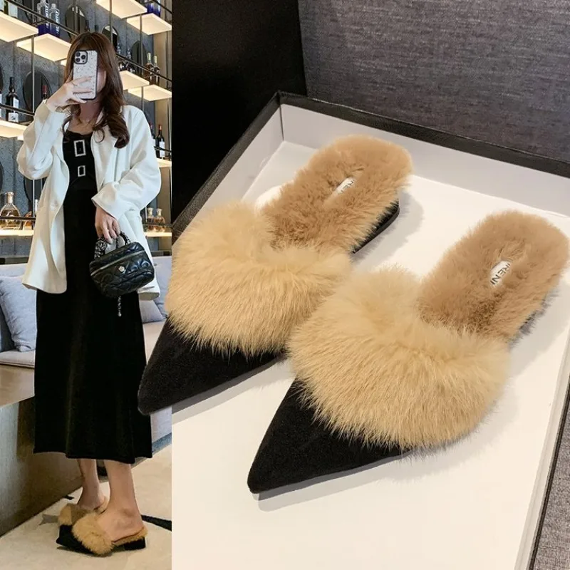 

Winter 2026 Women's Fashion Fur Slippers Fluffy and Cute Plush Women's Luxury Outdoor Anti Slip Durable Flat Bottom Slippers 41