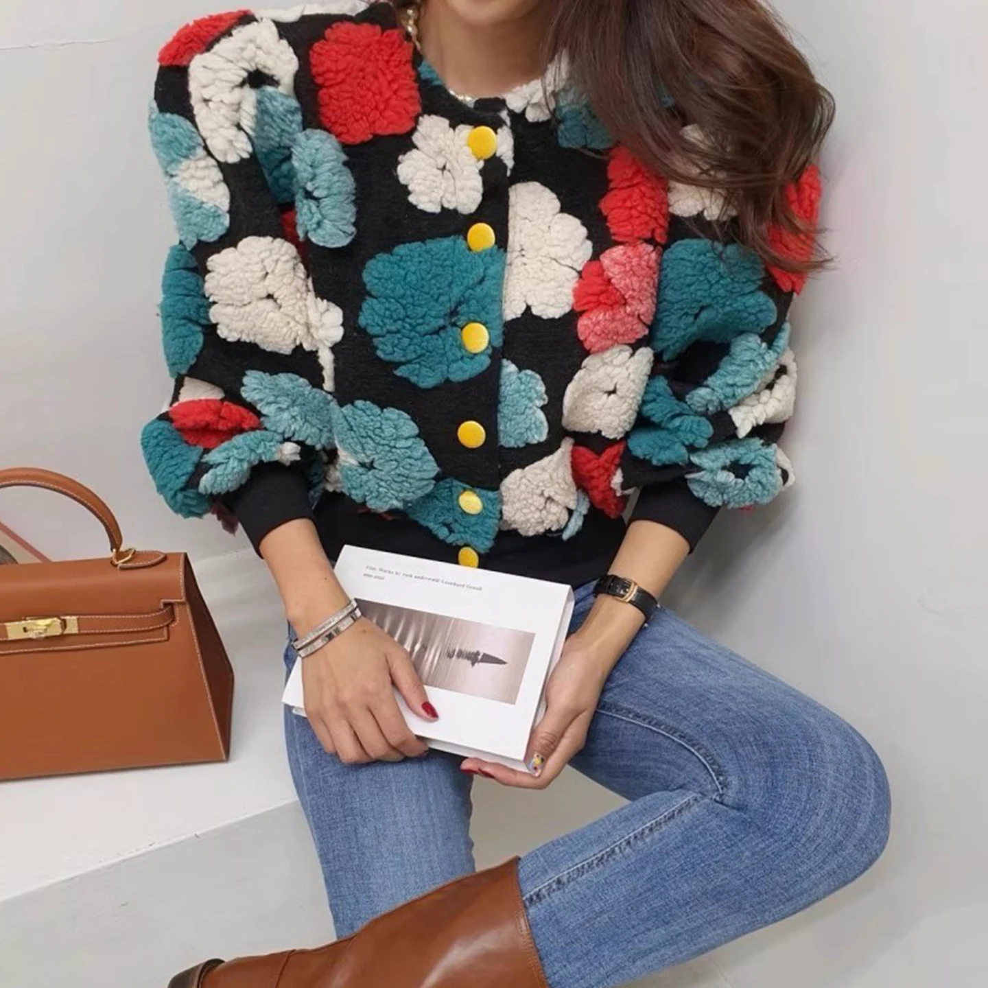 

Ретро Sli Heavy Work Color Blo Flower ort Lamb Fur Jaet Женский зимний новый утягивающий топ для поездок на работу Sle round N...