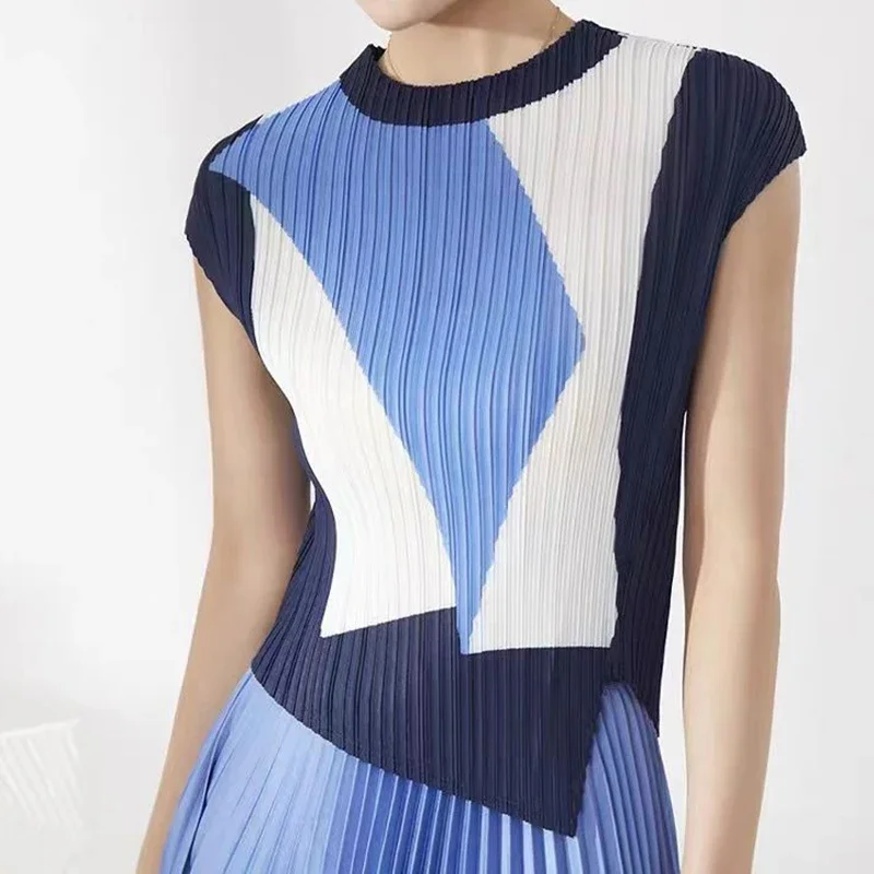 Fashion Pleated Irregular Print Top Women's Summer New Split Fit Bottom T-shirt Top Women's Wear  Slight Strech