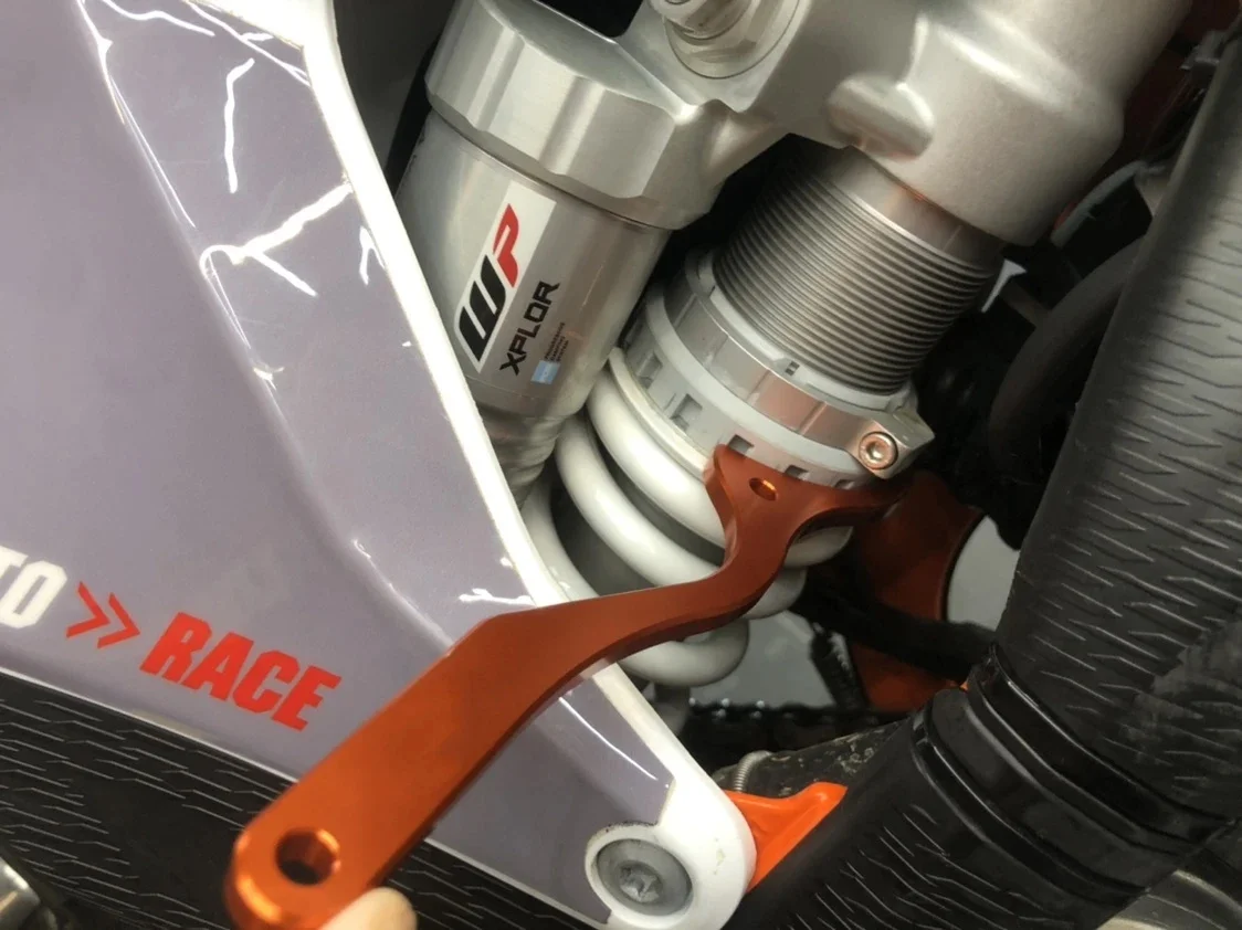 دراجة نارية الخلفية التخميد امتصاص الصدمات أداة مفتاح الربط ل KTM EXC EXC-F SX SX-F XC XC-F XC-W XCW-F Husqvarna FC FE TC TE