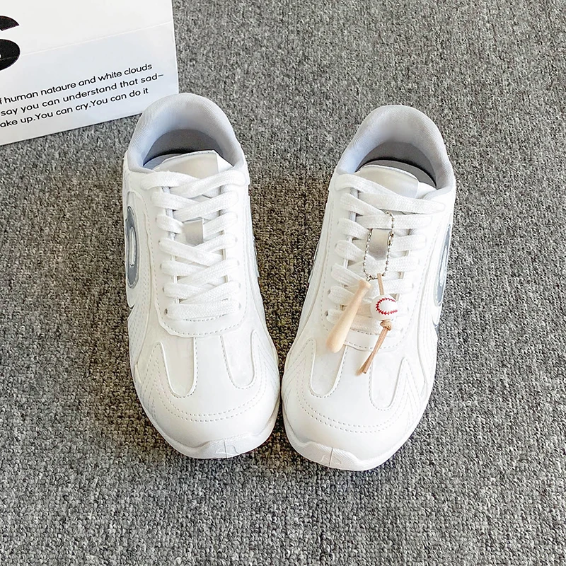 

Нишевые женские кроссовки в корейском стиле, увеличивающие рост, универсальная повседневная спортивная обувь в стиле ретро, туфли Форрест Гамп