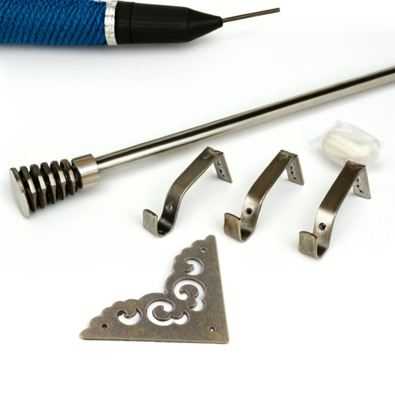 

8Pcs Zinc Alloy Corner Guards Vintage Hollow Pattern Furniture Edge Protectors Jewelry Box Cabinet Decorative Metal