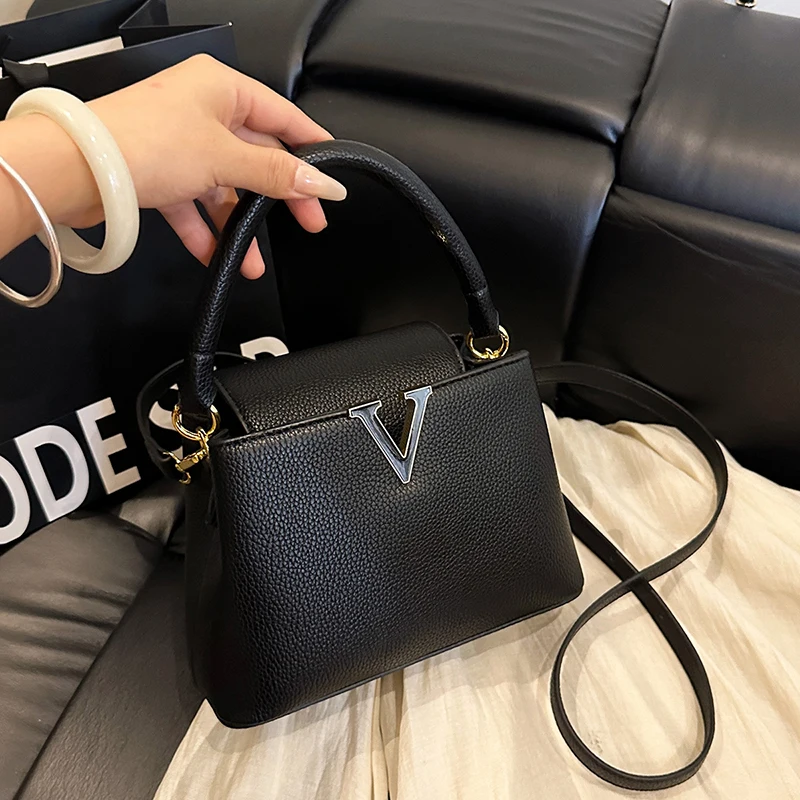 

Trendy Casual Commuter Bag For Women Featuring Solid Color Design And Unique Letter Logo Style