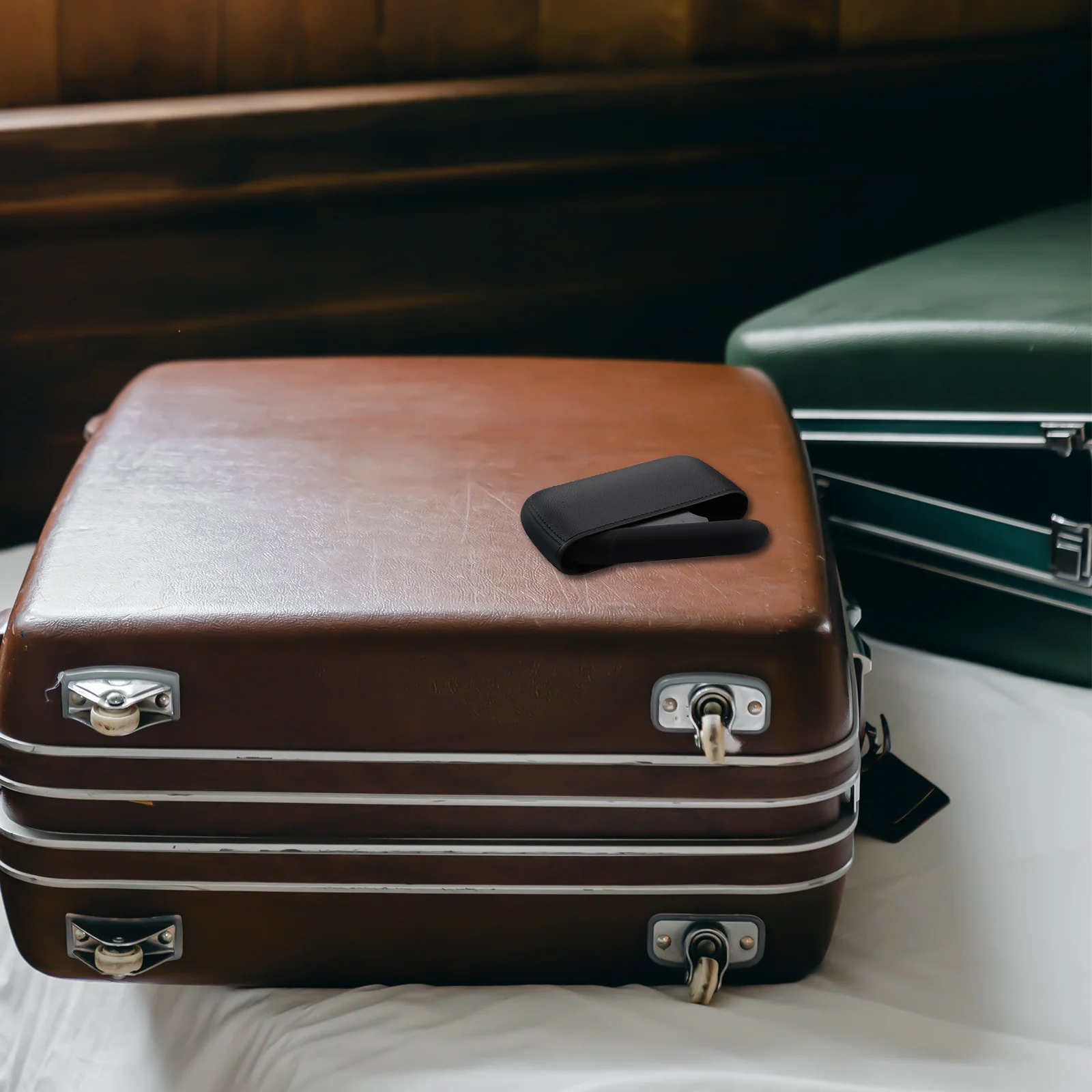 

1pc Portable Cigarette Case Small Size Waterproof Sealed Box Thick Or 20 Fine Cigarettes Moisture Proof Travel Plastic