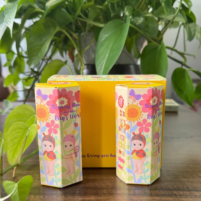 

2025 New Sonny Angel Mini Figure Bug’S World Blind Box Anime Figures Ornaments Cute Dolls Toy Fans Anime Christmas Birthday Gift