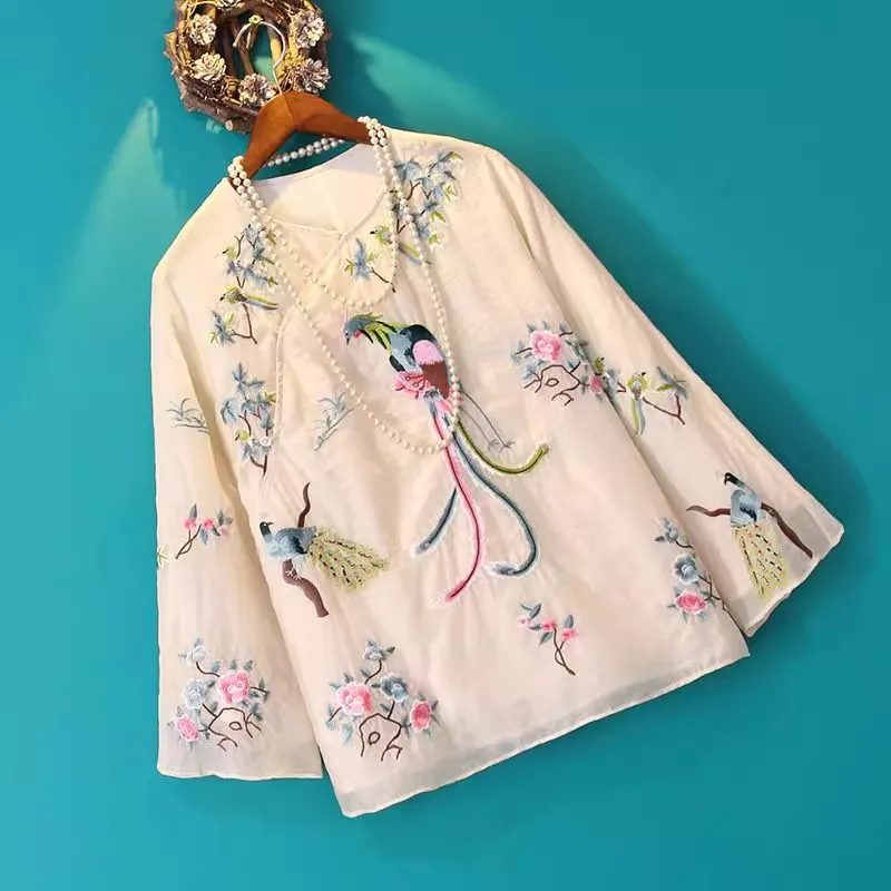 الأزهار المطرزة البلوزات النساء طويلة الأكمام خمر القمصان النمط الصيني الرجعية مشبك القمم