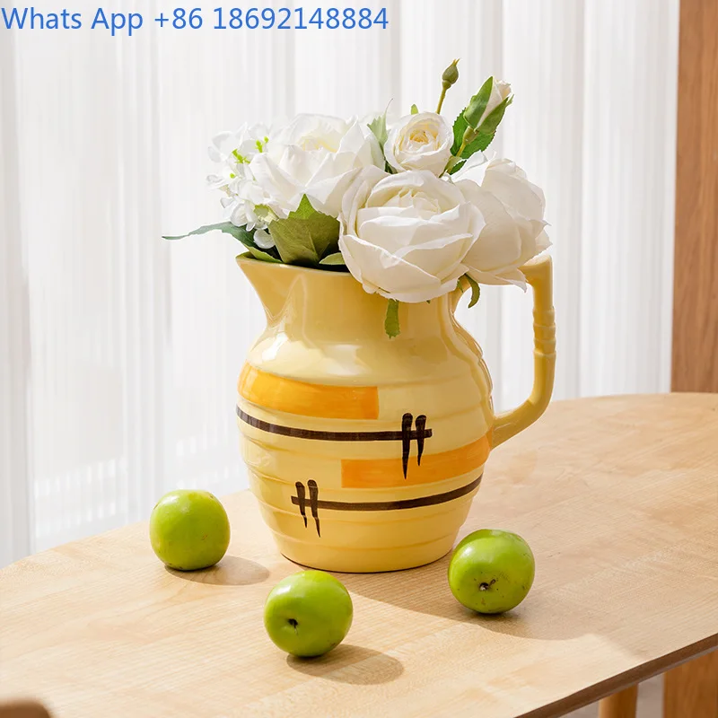 Ins Style High-Value Ceramic Vase Ornament Niche Personality Vintage Replica Home Living Room Decoration Flower Arrangement Tool