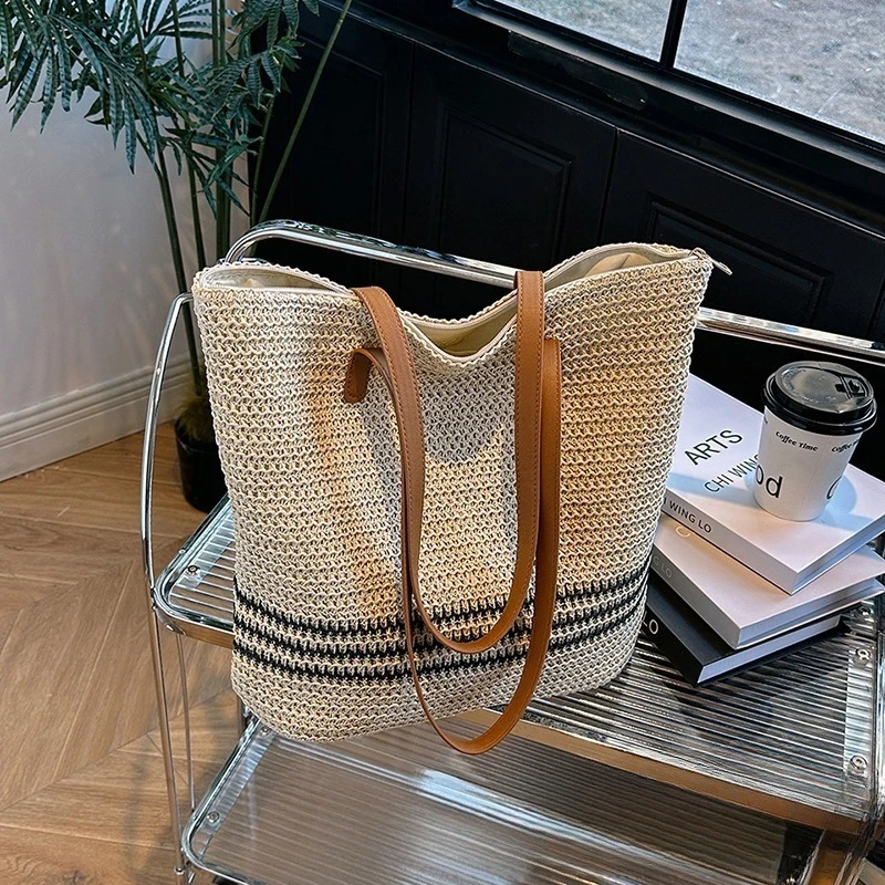 Damen klassische Strohtasche Sommer Strand Umhängetasche Weben Stroh gewebte Tasche Tote Vorhaut Schultergurt handgemachte gewebte Tasche