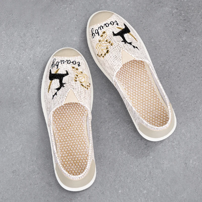 

Женские парусиновые туфли 2026: Новые летние дышащие слипоны Beijing Fierman для вождения, мягкие тканевые туфли, удобные на весь день