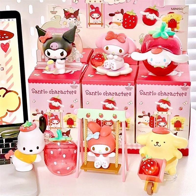 

Anime Sanrio Strawberry Manor Series Blind Box Figures Kulomi Pacha Dog Cinnamon Dog Beauty Bedroom Decoration Mystery Toy Gift