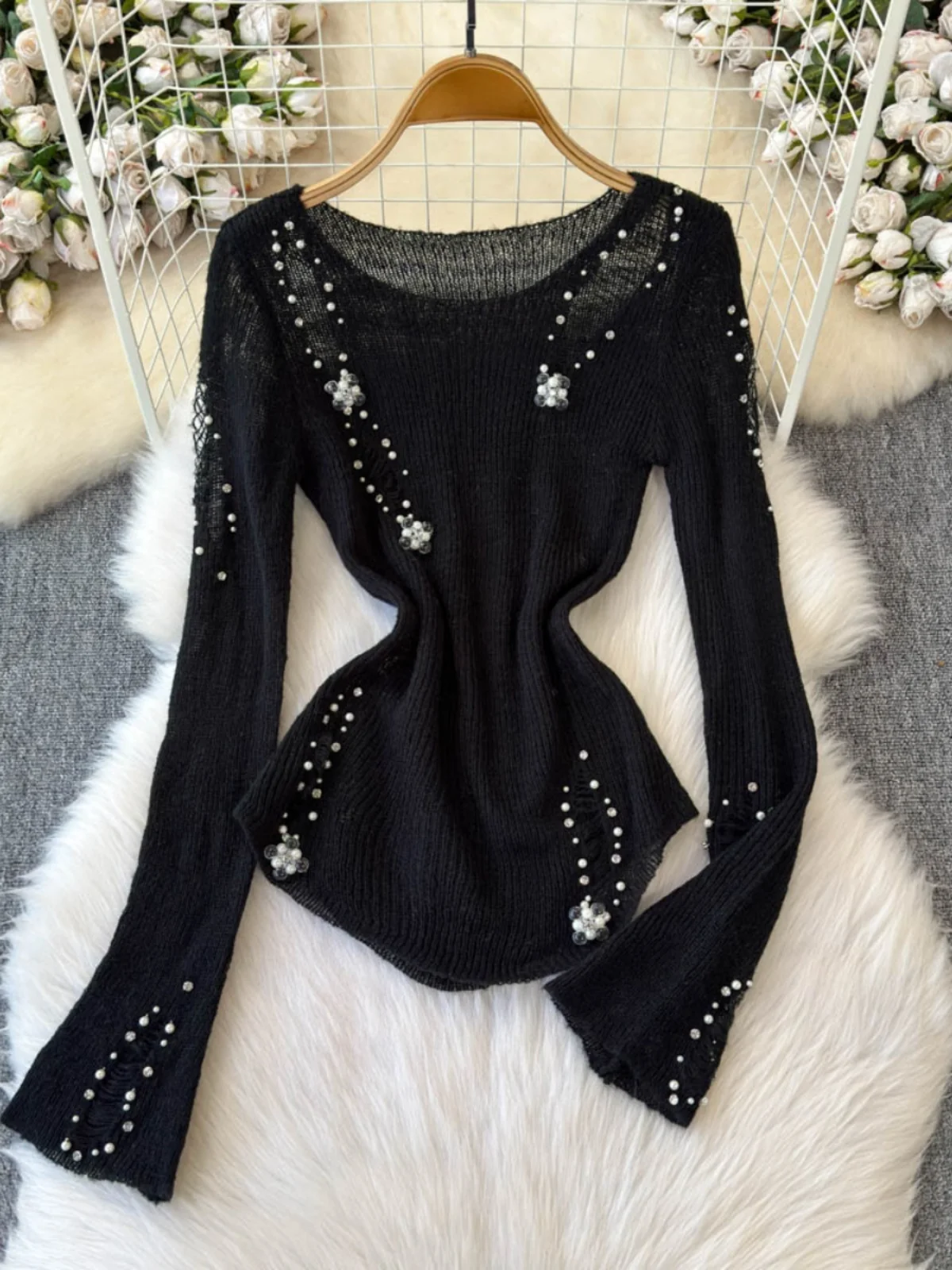 ey Heavy-Du Beaded Hole Knitted Sweater Women's Faion Autumn Winter New Irregular Knitted Waist-Cinching Small Top