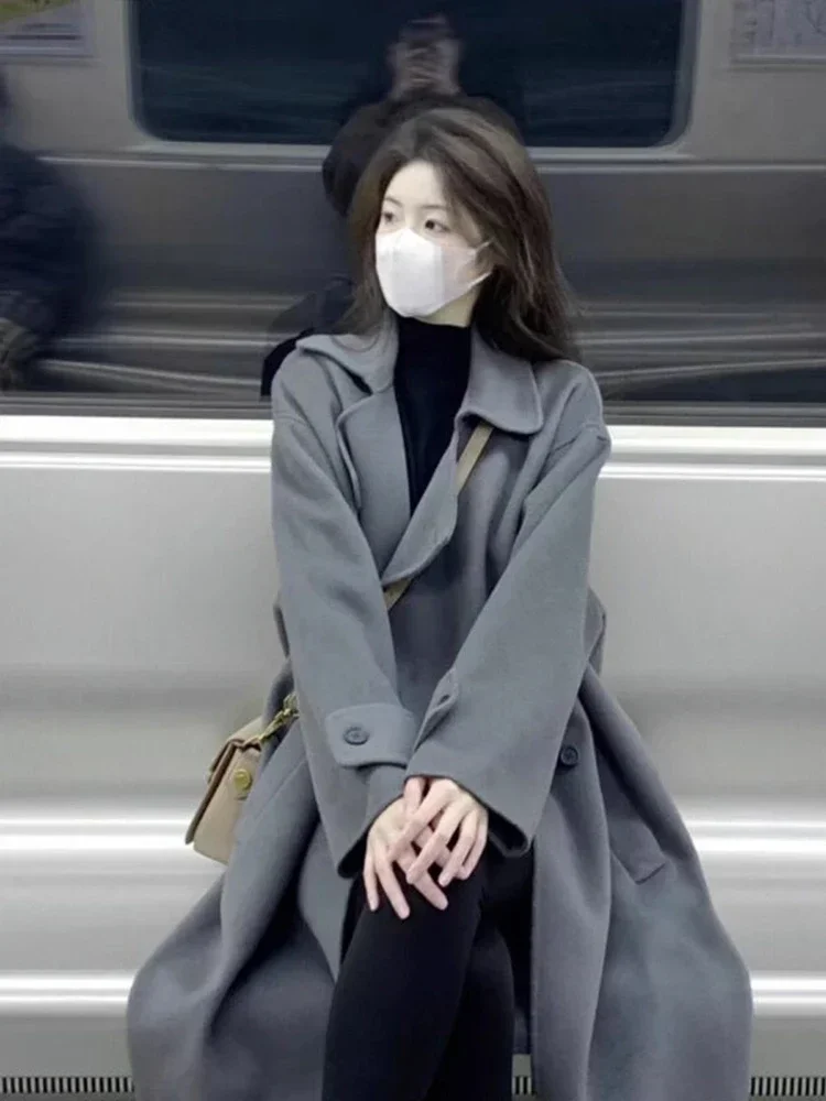 Cappotti di lana lunghi coreani di High Street Donna 2025 Tasche casual invernali Chic Trench caldo allentato Cappotti moda casual femminile