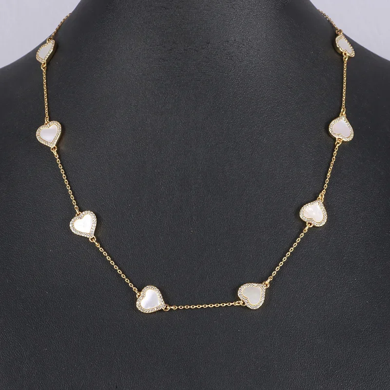 

KS European and American Simple and Beautiful Versatile Love Shell Inlaid Zircon Heart Necklace