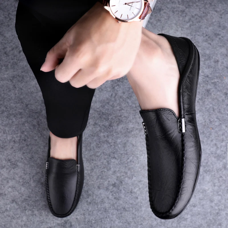 Size 37-45 Breathable Genuine Leather Loafers Men Hot Sale Flat Men Shoes Classic Driving Shoes Fashion Casual Summer Moccasins