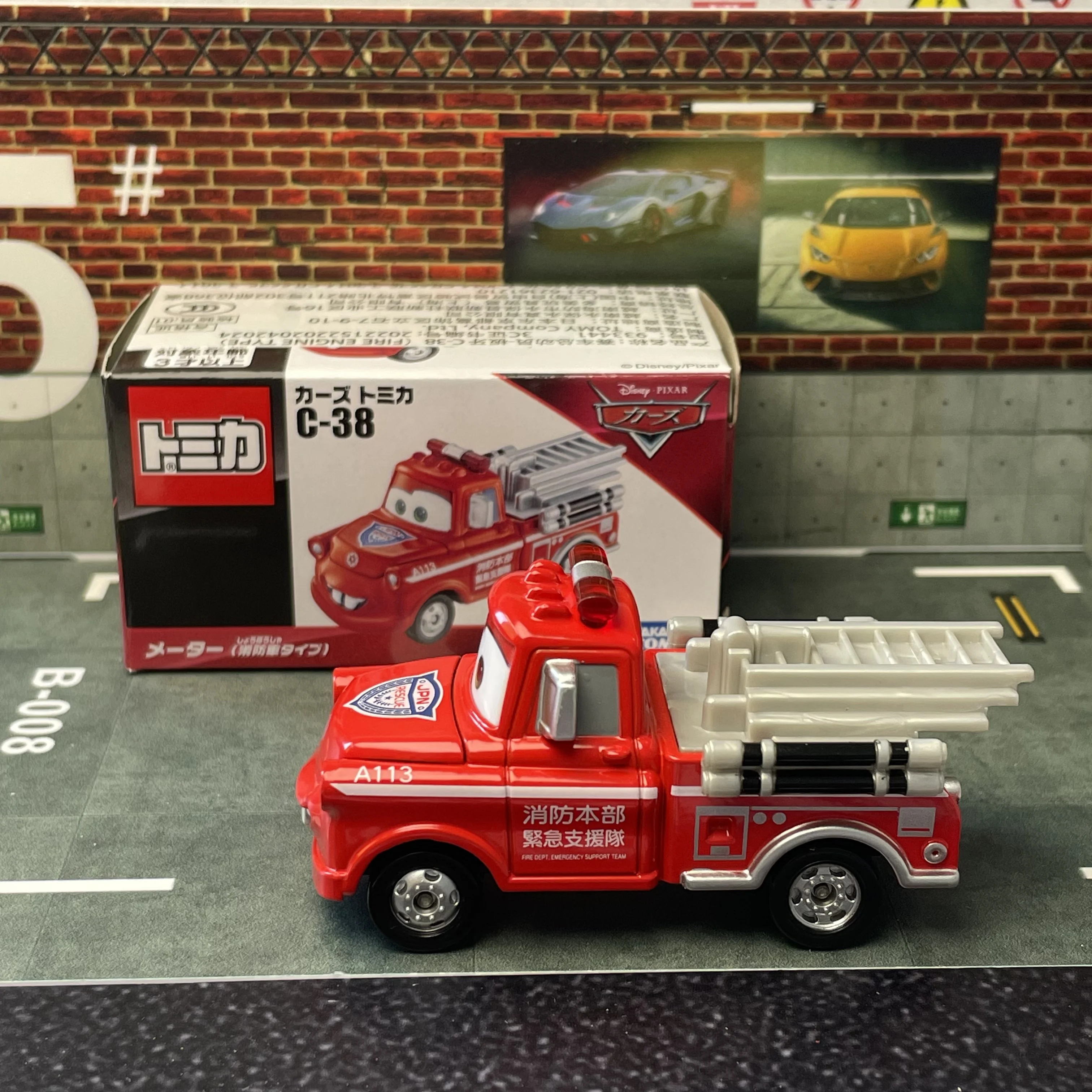 Takara Tomy Tomica Disney Pixar Cars 2 Metal Diecast Car Toy Lightning Mcqueen Number Racing Model Children Boy Toys Gift S