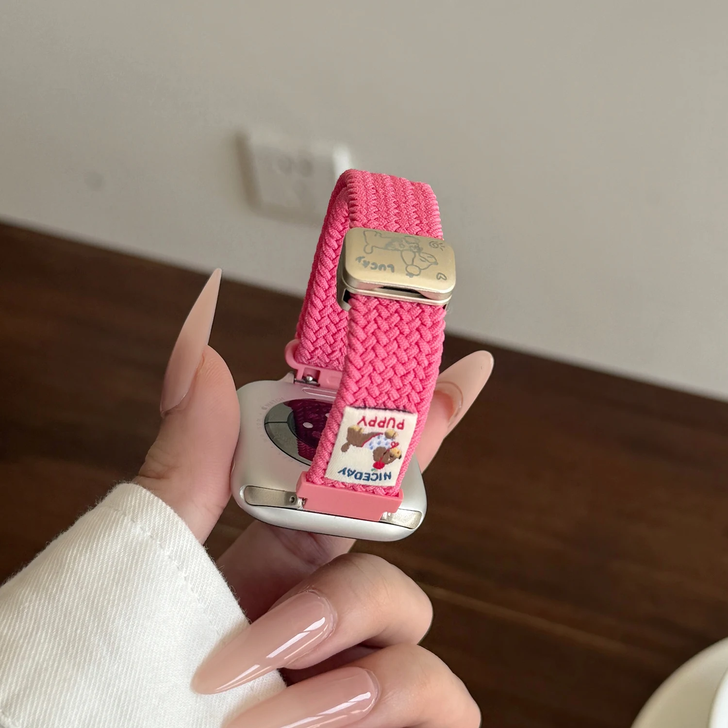 Cute puppy pattern nylon woven strap for Apple Watch 42/41/40/38/44/45/46/49 female magnetic strap for IWatch series strap