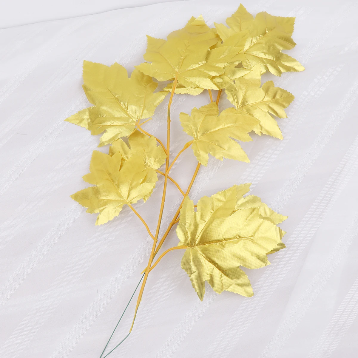 

5pcs Maple Leaf Maple Leaves Craft Material Decoration Artificial Leaves Craft Material Lifelike Branch for Home Party