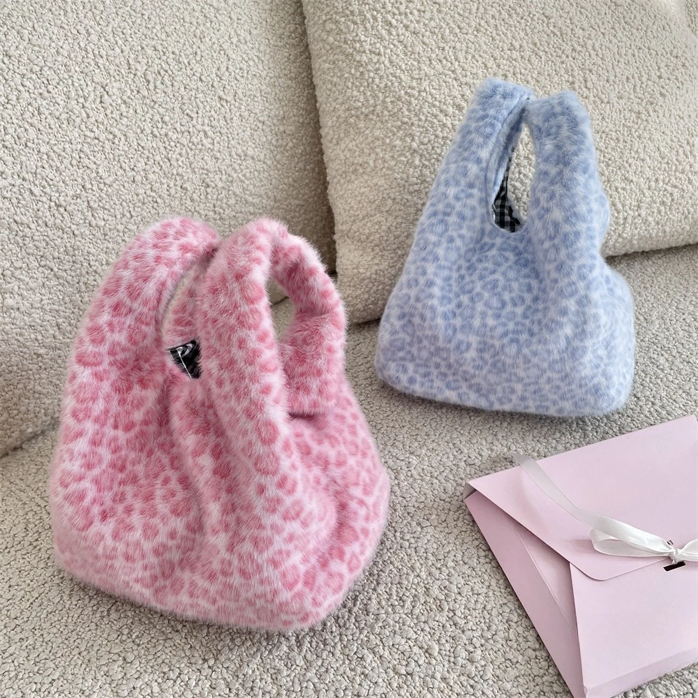 Fashion Leopard Pattern Women Clutch Wristlet Bag Female Handbags Tote Bag Soft Plush Autumn and Winter Women's Storage Bag