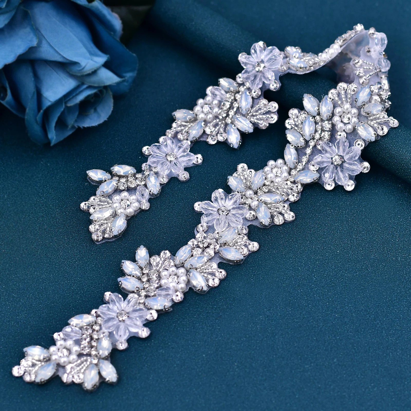 Ceinture de mariage en biscuits à la mode pour femmes, fleur de cristal et lait, accessoire de mariée, ajout élégant pour la fête et le Rh, S434