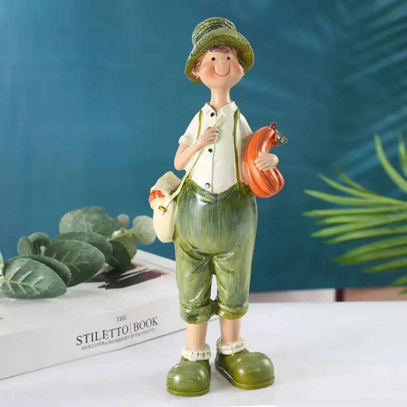 French Pastoral Style Fresh Cute Hand Painted Resin Couple & Kids Figurine Desktop Ornament Birthday Gift