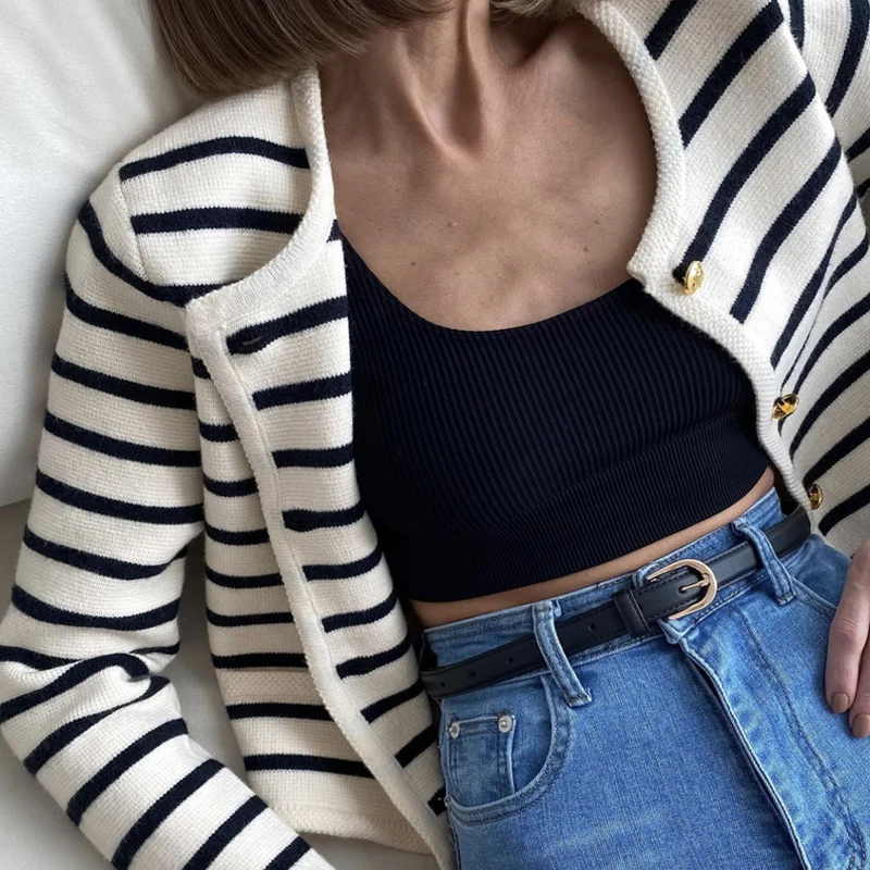 Hirsionsan Vintage Striped Women Sweater 2023 New Western Style Warm Knitted Female Cardigan Loose O Neck Ladies Short Tops