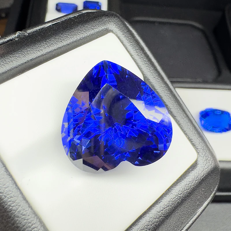 Lab Grown Sapphire Royal Blue Heart Cut 20x20mm VVS1 edelsteen voor doe-het-zelf sieraden maken met AGL-certificaat