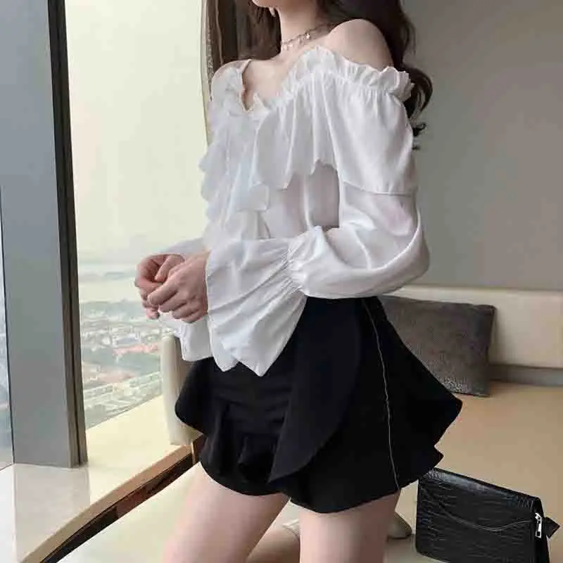 Off Shoulder Blouses Women Casual Ruffles Sexy Flare Sleeve Elegant Shirt Solid Party Design Office Ladies Loose Fashion Tops