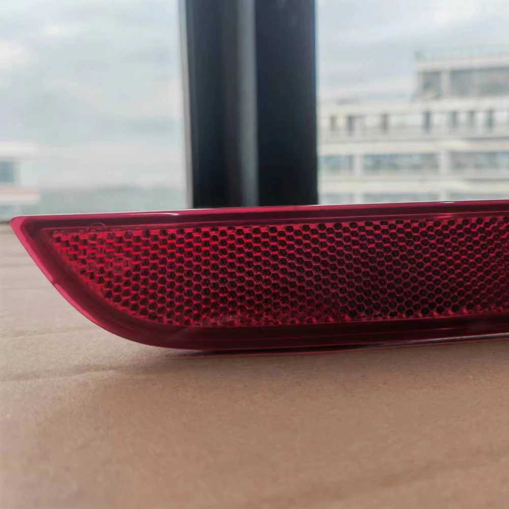 자동차 부품 반사 안개등 670032733 & 670032732 Maserati Levante 17 - 2020 용 ABS 자동차 액세서리 교체 새로운 실용