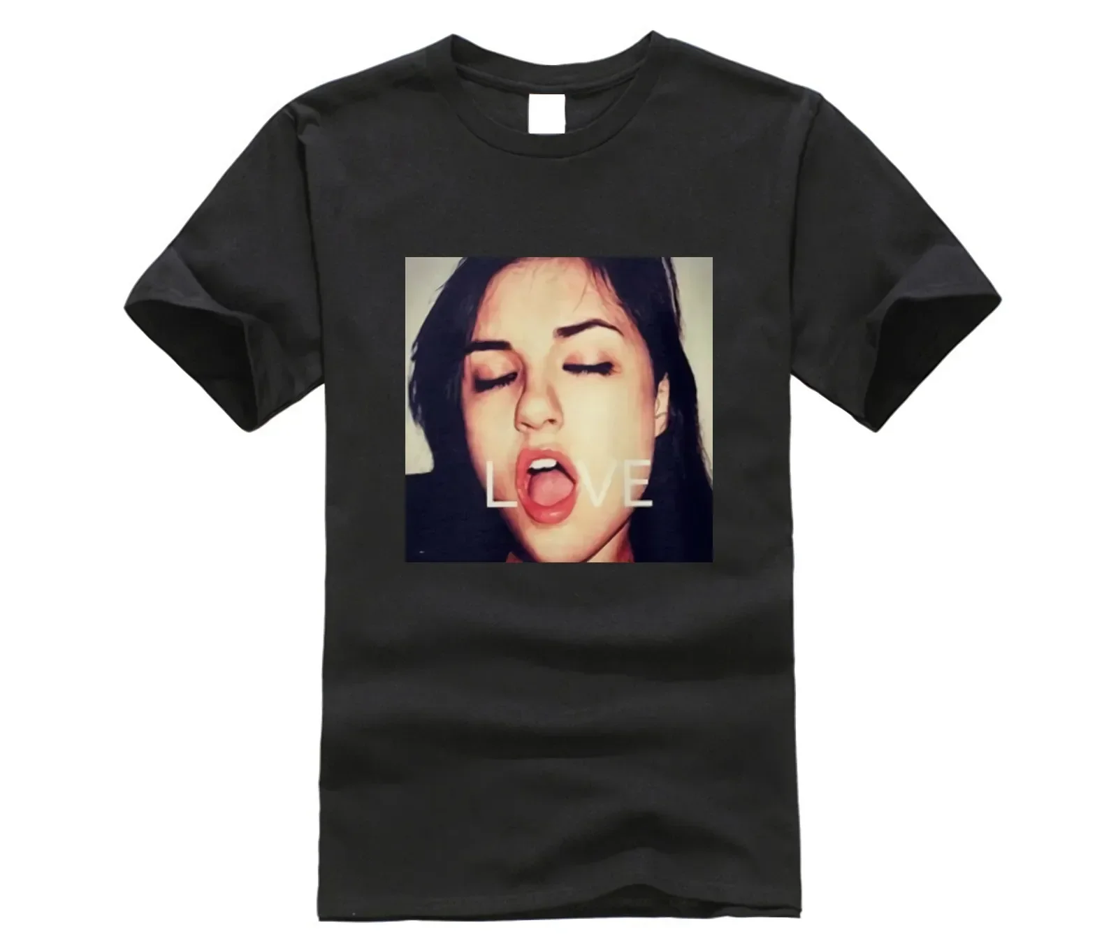 New Sasha Gray Love Black T-Shirt Mens Fashion Casual Tee Shirt Soft Cotton T Shirt Short Sleeves Tops Clothing Unisex Tees