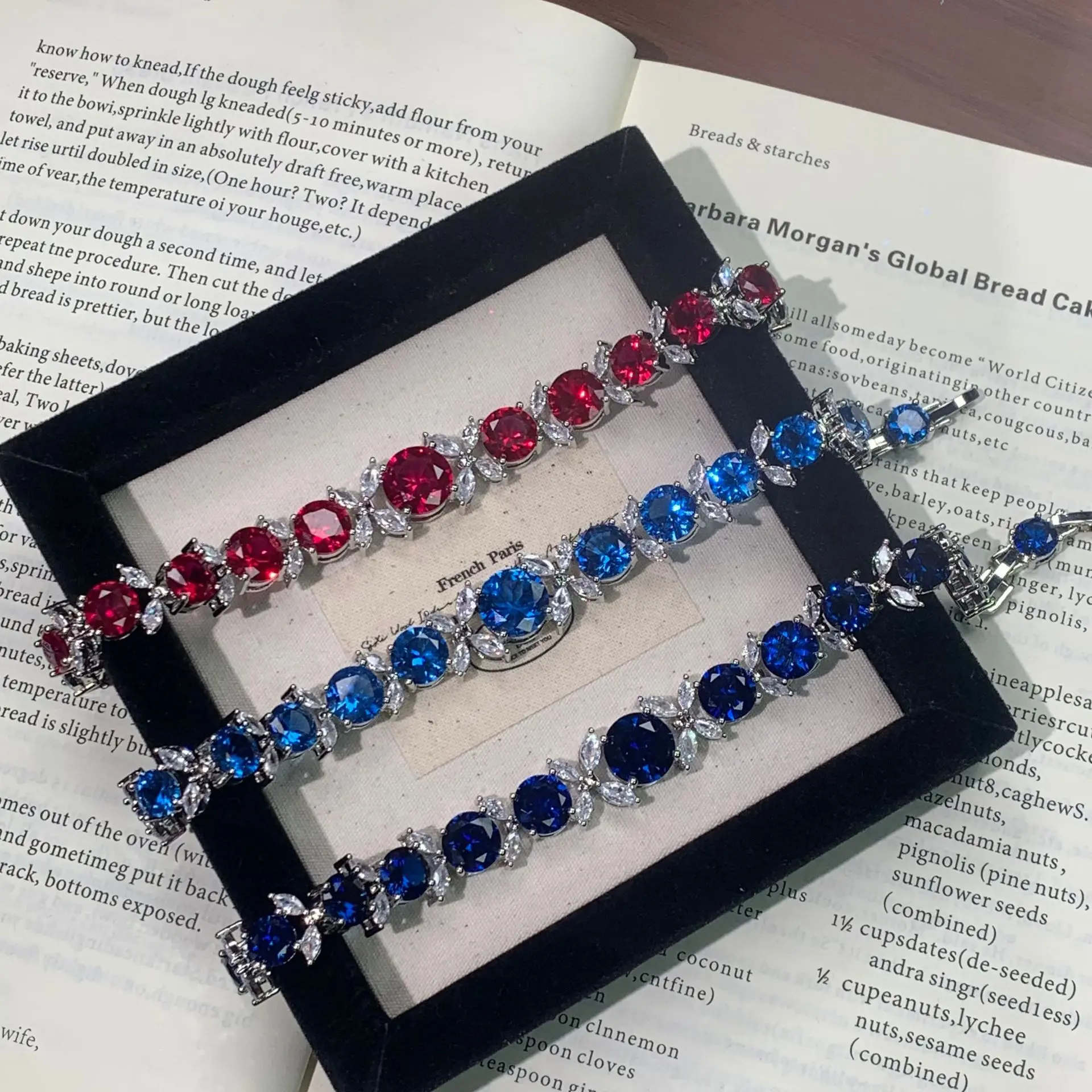 European and American niche design luxury and refined high-end style gemstone fashion bracelet women's accessory