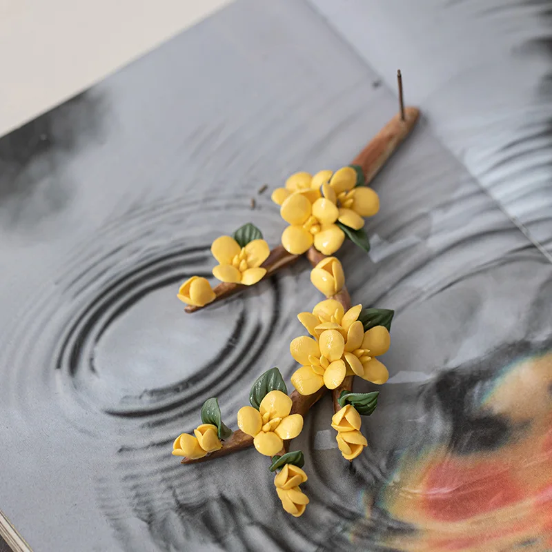 Chinese hand-squeezed hydrangea flower fragrance insert office tea table home yoga meditation ceramic thread incense burner tea