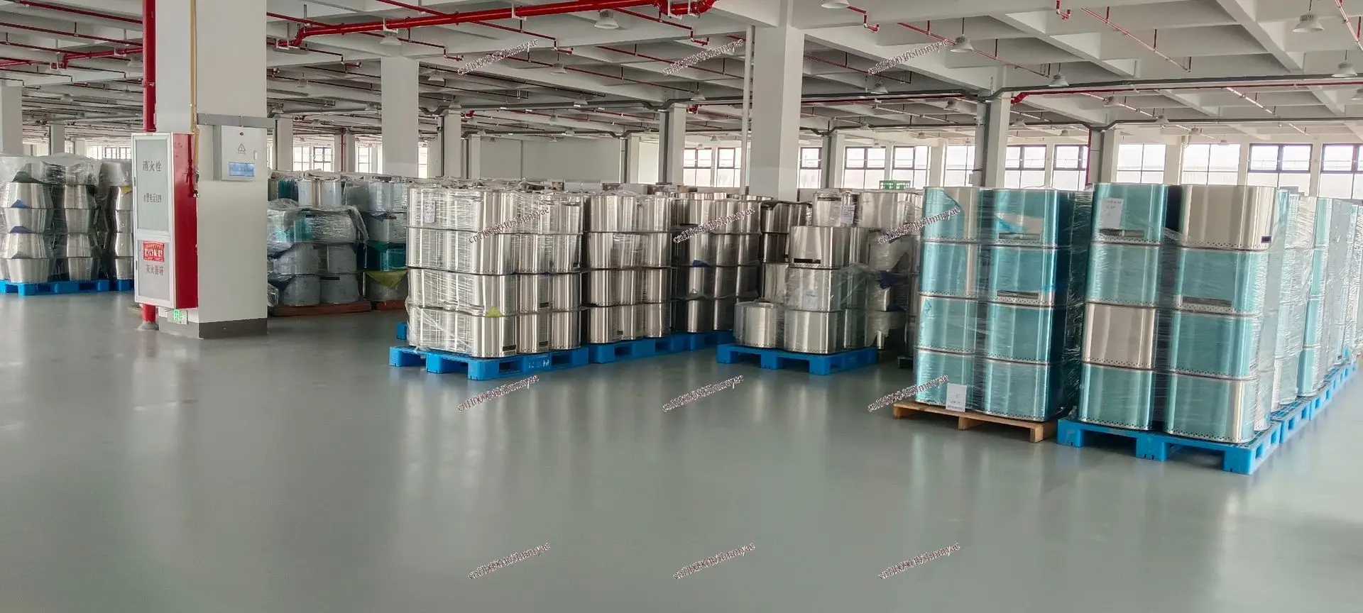 حفرة نار مطورة ذات سعة كبيرة بدون دخاني، موقد خشبي خارجي من الفولاذ المقاوم للصدأ مع واقي شرارة للتخييم والحديقة