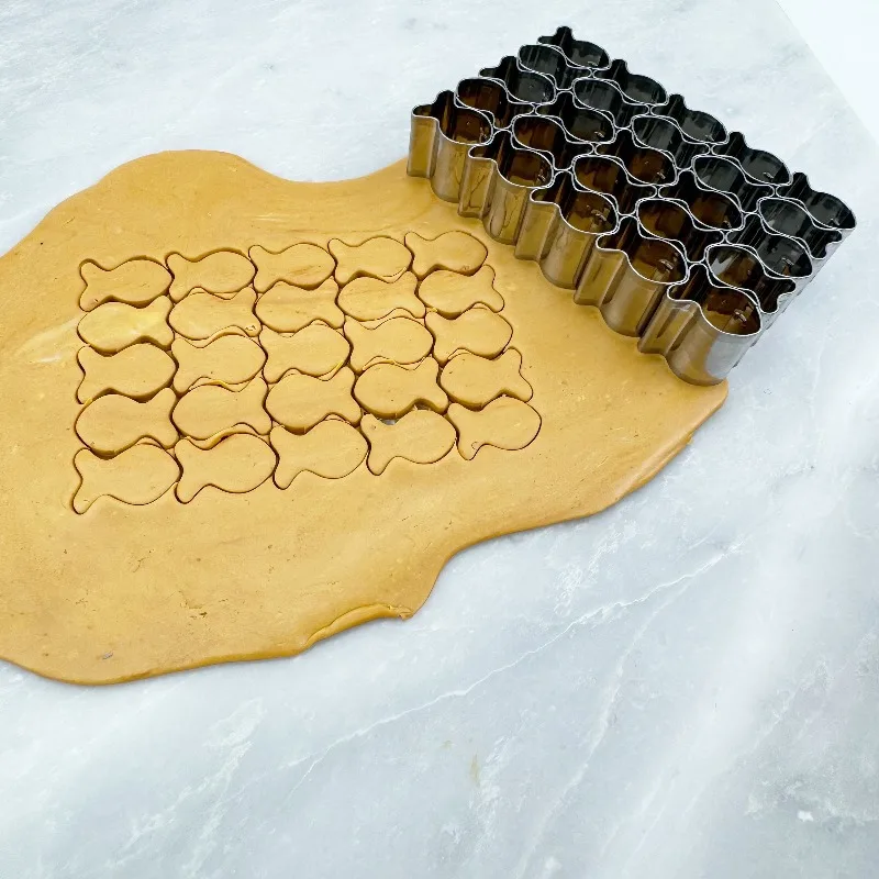 1 Set Of 25 Grid Mini Cookie Mold Set, Used For Baking Imitation Fish Cookies And Imitation Bone Molds