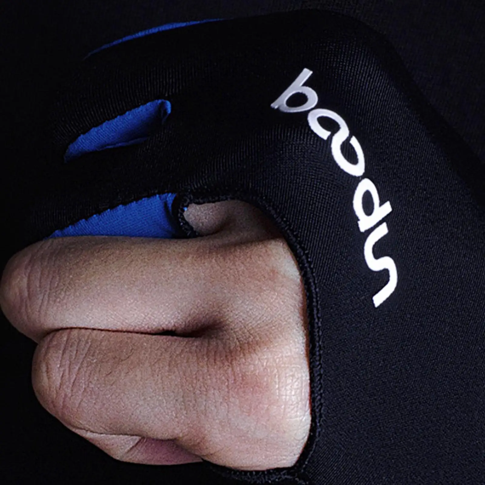 

3 Finger Billiard Gloves Pool Cue Gloves Spandex Fabric for Men / Women Left / Right, 3 Colors Optional