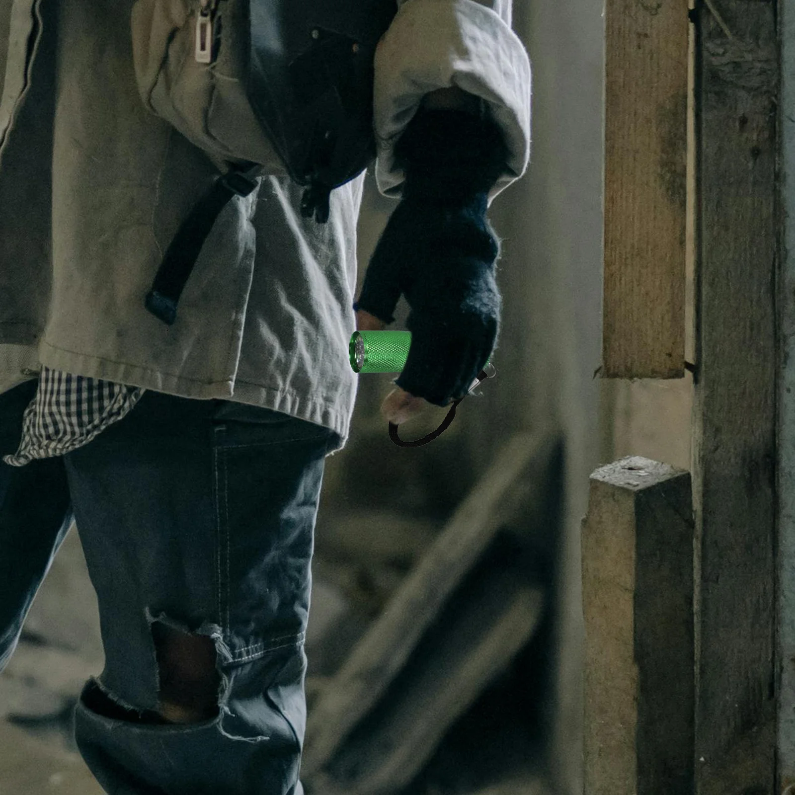 6 قطعة مصباح يدوي صغير مادة سبائك الألومنيوم القوية للتخييم في الهواء الطلق والسفر مصباح يدوي الإبهام مشاعل قوية #5