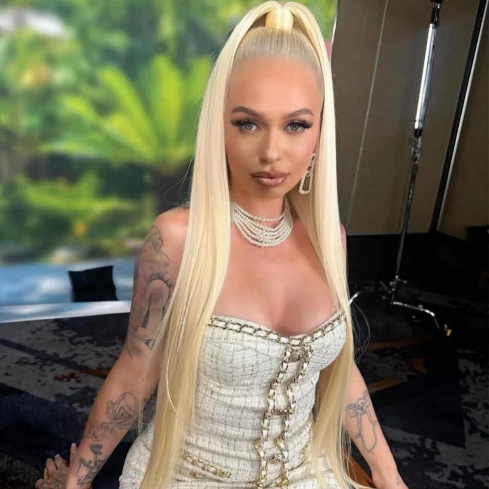 613 شعر بشري أشقر الباروكات مستقيم 13 × 4 الدانتيل الجبهة الباروكات شعر الإنسان 200 الكثافة قبل قطعها شعر مستعار شفاف للنساء