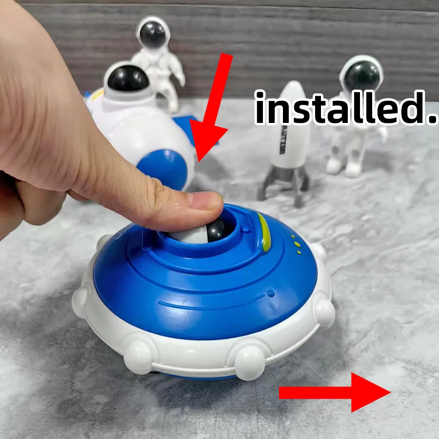 Kinder drücken Spielzeugautos, drücken UFOs, Raumstation + 3 Astronautenornamente, Geburtstagsgeschenke für Jungen
