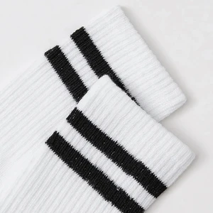 Medium length socks for women, 6 pairs, black and pure white, parallel, popular and versatile bars, sweat absorption 8 Main Sales White Pantyhose - №3