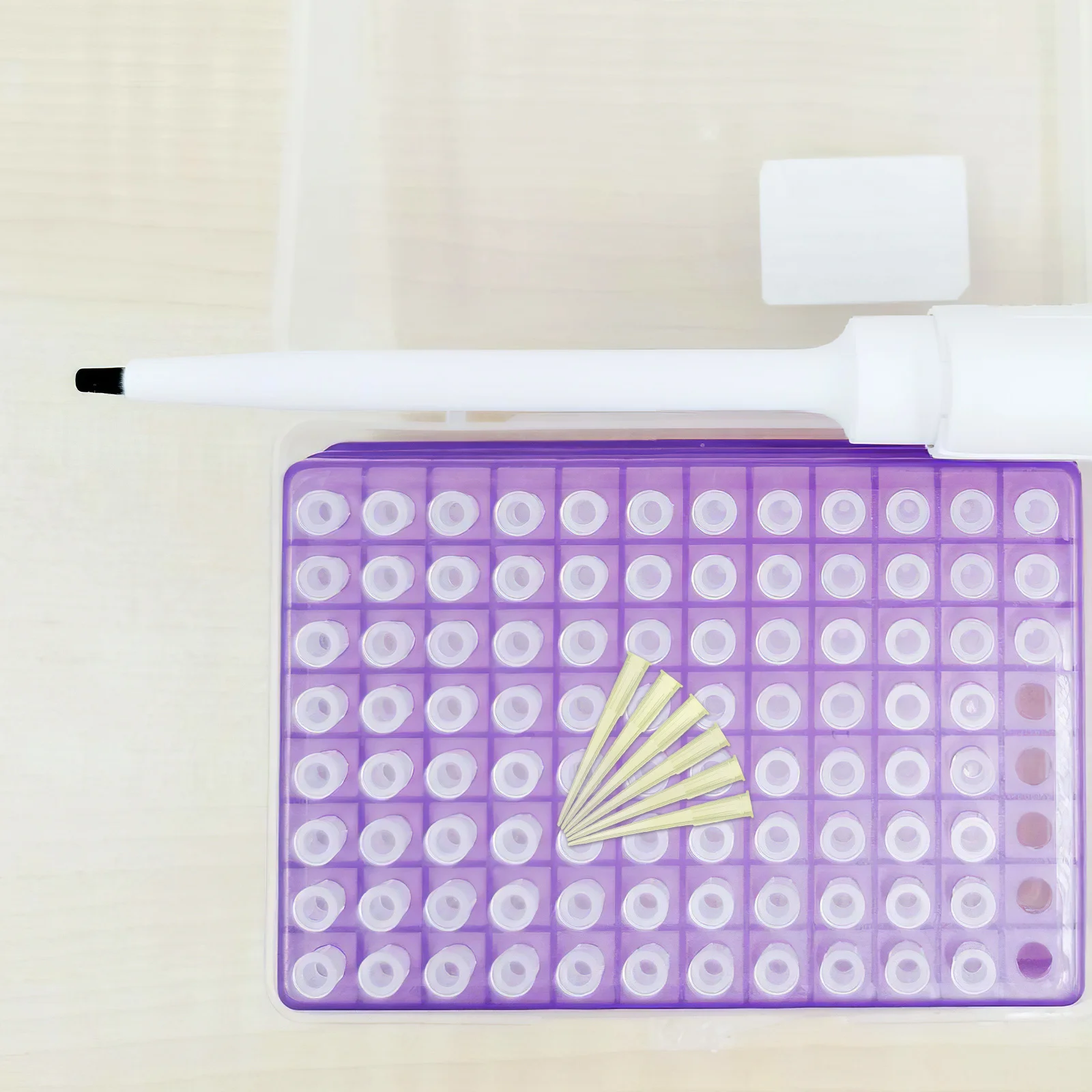 

1000pcs High Precision Lab Pipette Tips Easy To Use Safe Plastic Piping Tips For Liquid Handling Effective Tool