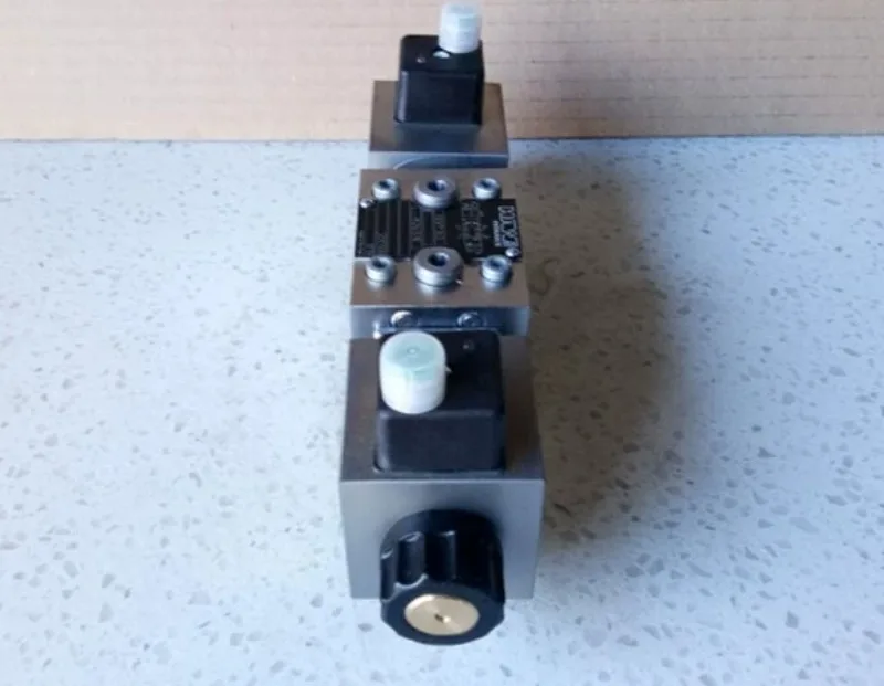 

Распределительный клапан HAWE NSMD 2 K/M /B1RK /B2, 5/S-X, 24-позиционный, для управления зажимным устройством, масляный клапан