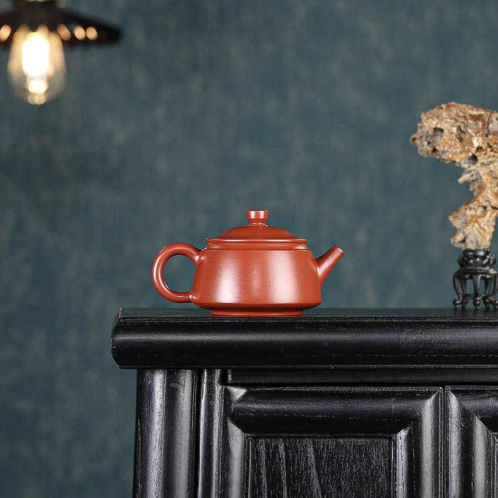 

Исинский «Дыхательный чайник» – 180 мл шедевр из глины высшего класса Vermilion ​ ​ , Чайник Artisan ​ ​ , Чайник Цзыша
