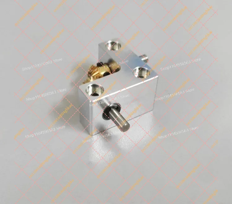 1:1 Ratio 90 Degree Right Angle Bevel Gearbox Converter, 4mm Input Output Shaft Small Precision Gear Reducer for Transmission