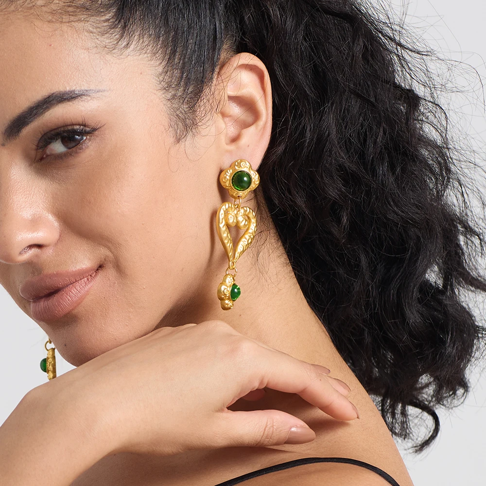 New Elegant Metal Heart Inlay Crystal Drop Earring for Women Vintage Gold Color Geometric Love Flower Earrings Jewelry image 5