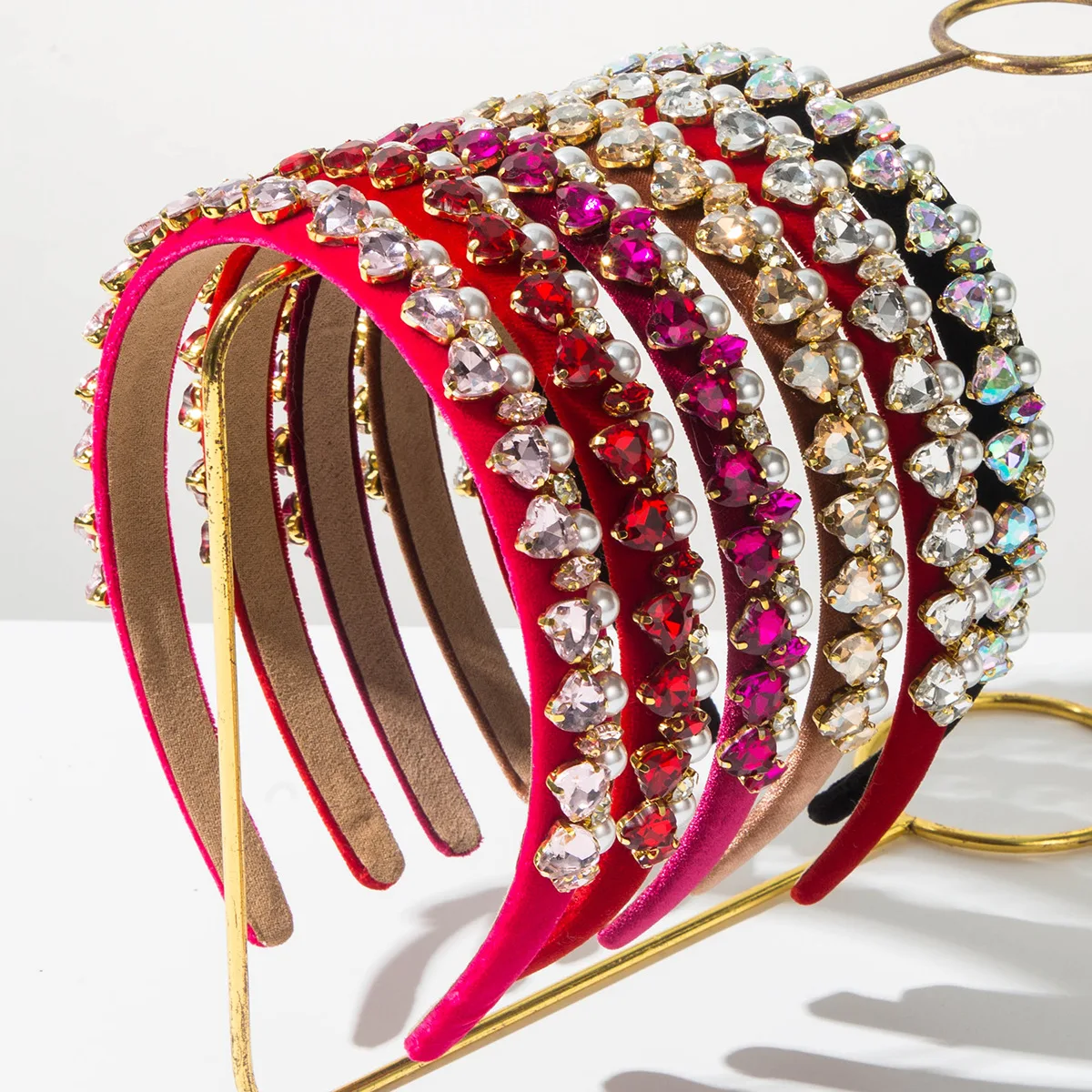 

Valentine's Day Korean Fashion Solid Color Velvet Rhinestone Pearl Heart Thin Edge Hairband Elegant Headband for Women