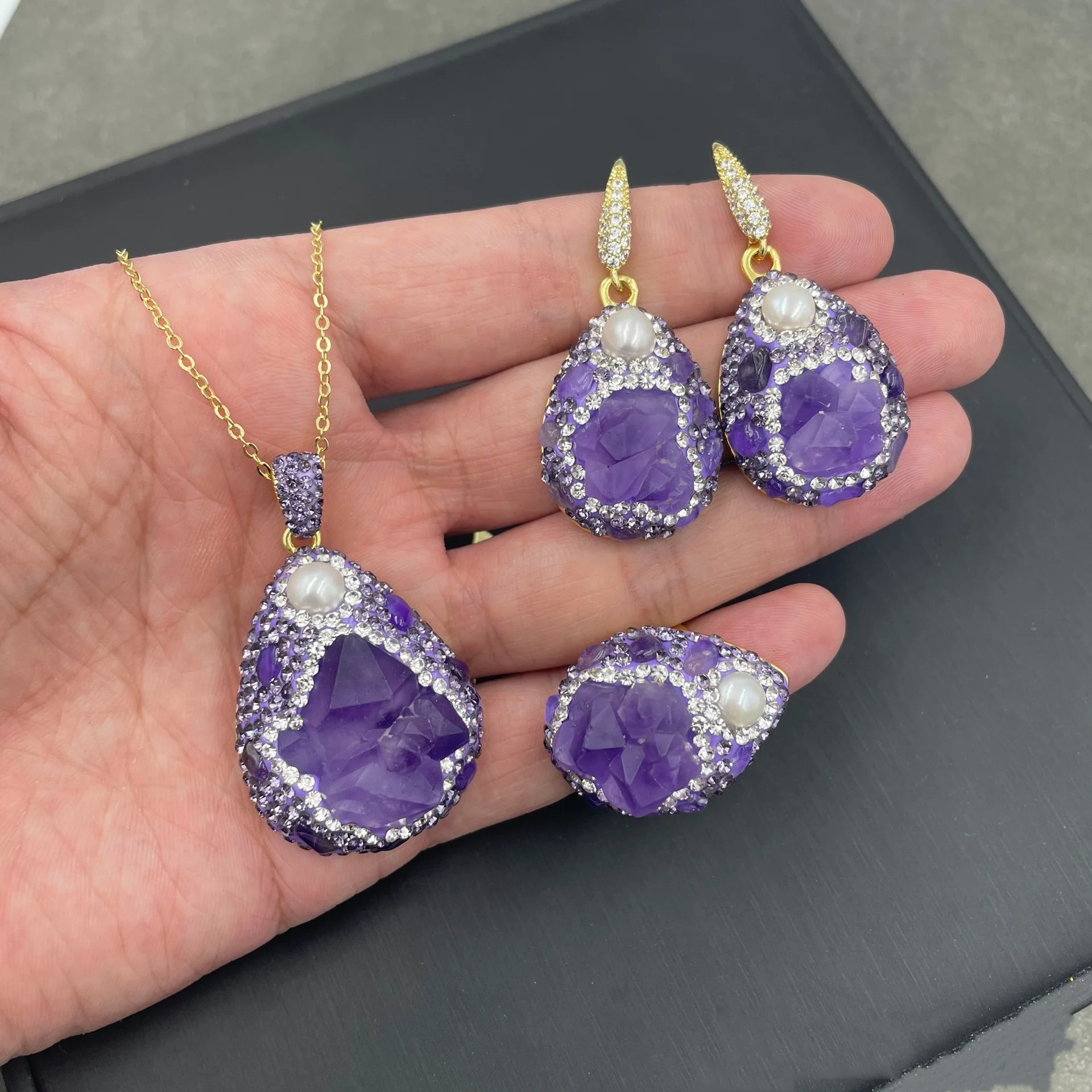 ST026  Natural Amethyst Freshwater Pearl Hand Inlaid Design High Grade Rough Rhinestones Embellish Graceful Style Jewelry Set