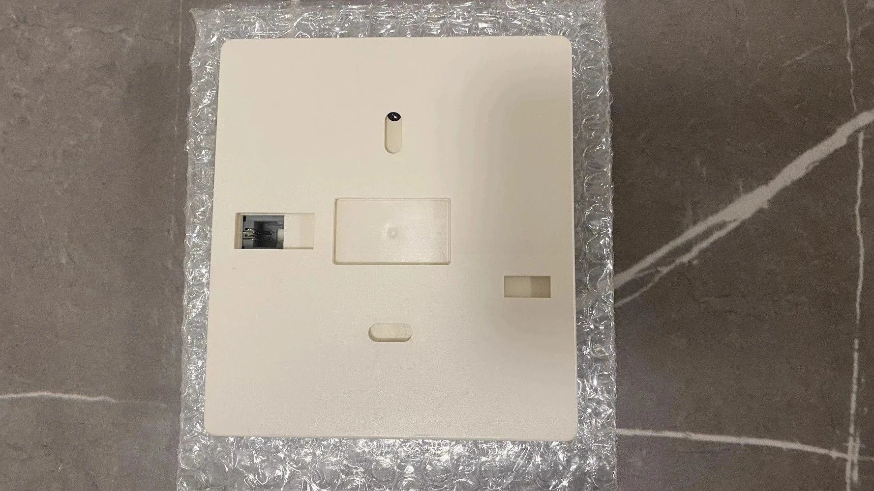 

Manufacturer's original heat pump computer control board, universal control panel, touch screen display, air energy controller