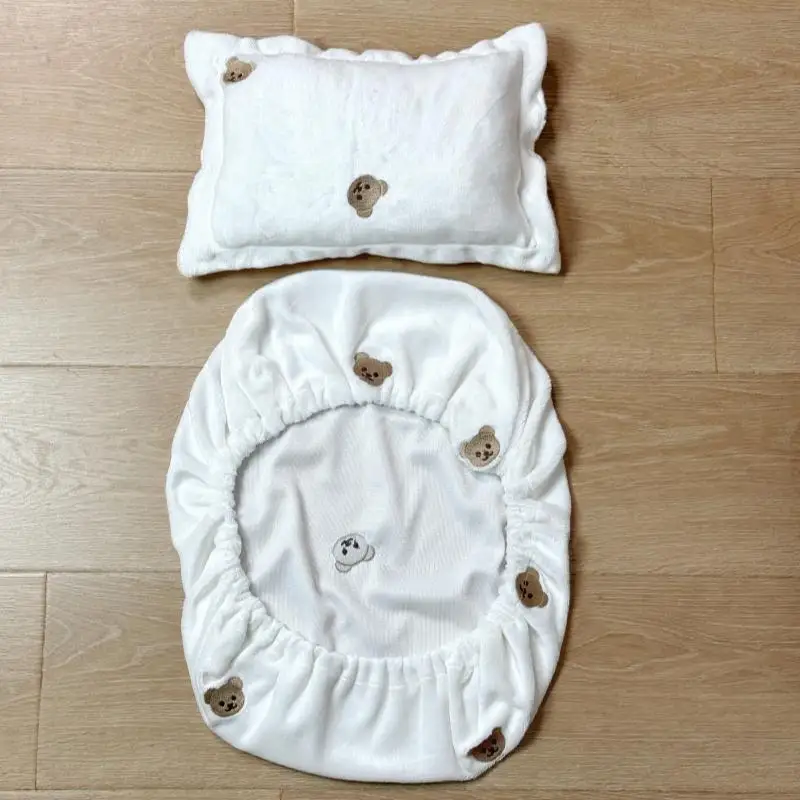 

Thiened Flannel Embroidered Dog Bedding Set Wooden Bed Protector Pillow Cover Two Piece Set Pet Lovers Price